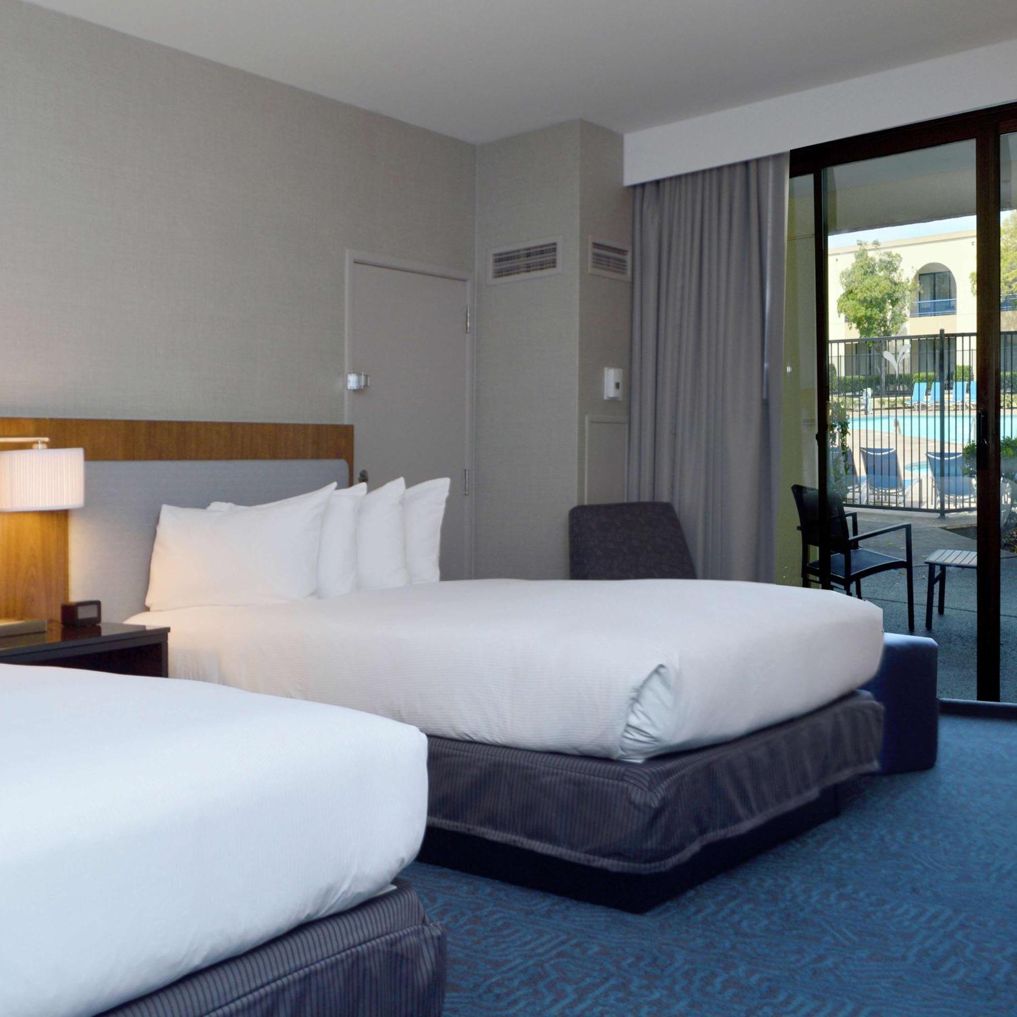 מלון Doubletree By Hilton Newark-Fremont מראה חיצוני תמונה
